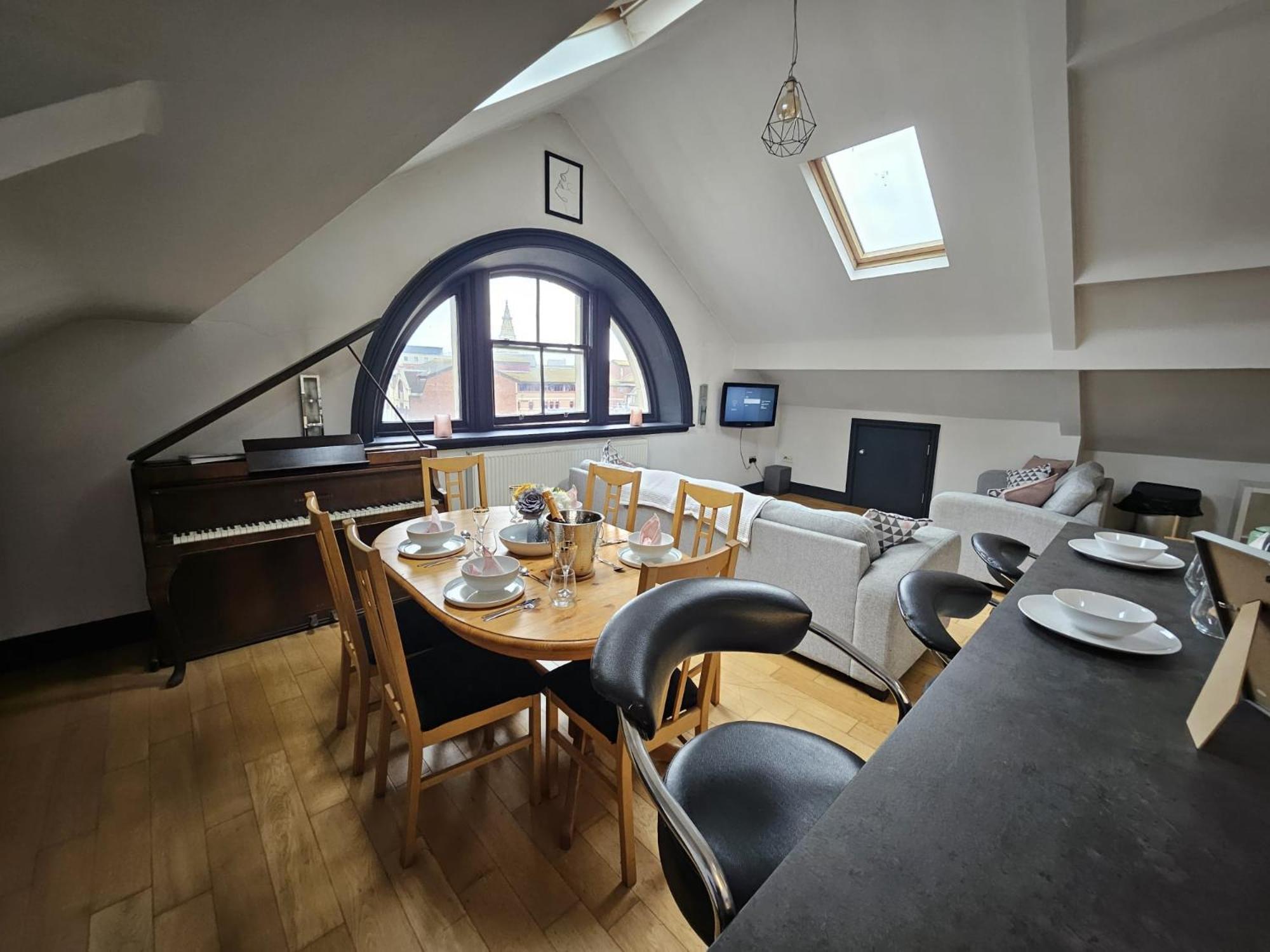2 Bedroom City Centre Penthouse Loft Apartment Liverpool Zewnętrze zdjęcie